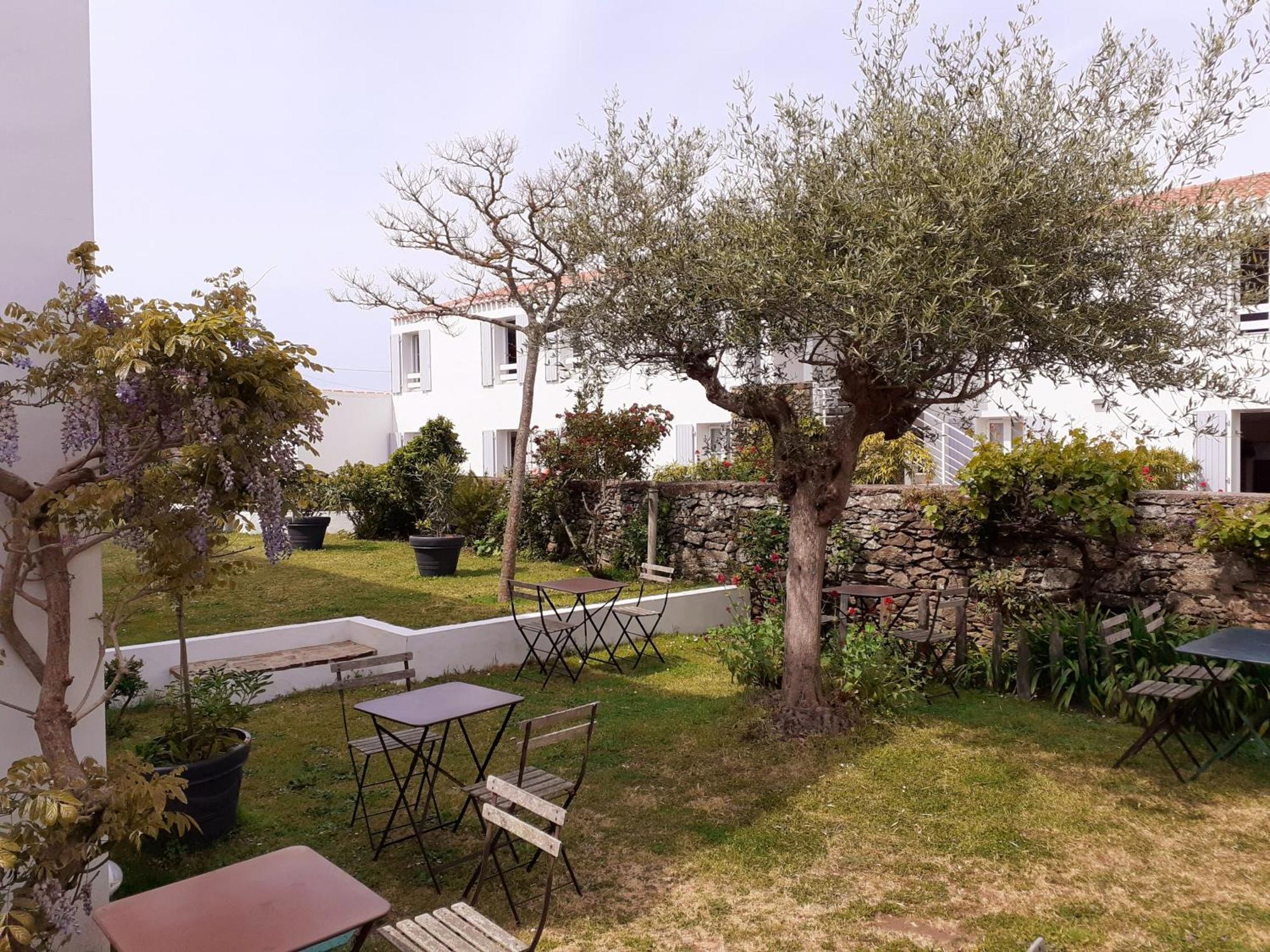 Hotel L'Escale A L'Ile D'Yeu Exterior foto